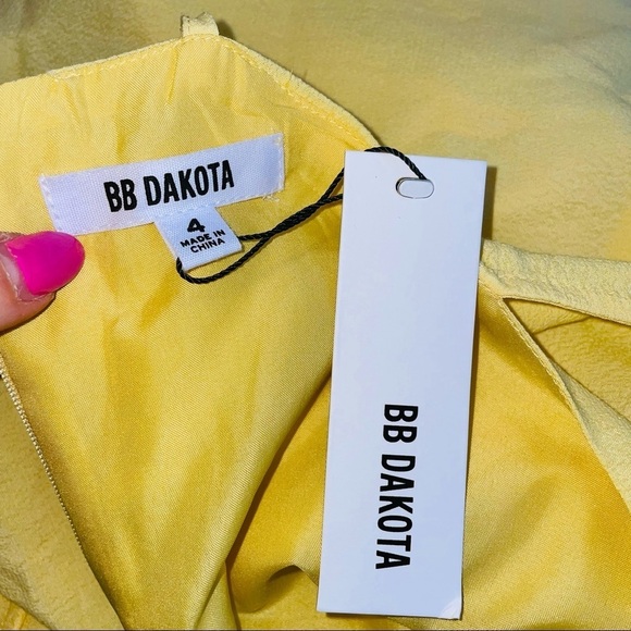 NEW BB Dakota Butter Yellow Off Shoulder Dress - Picture 4 of 7